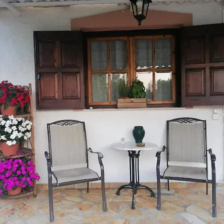 Feriehus Tota's Family House, 4 Min Walk To The