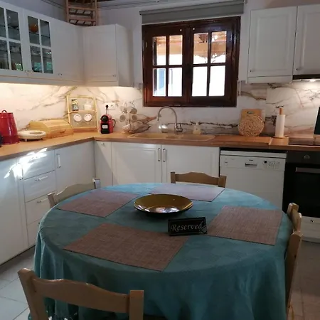 Dom wakacyjny Tota's Family House Levendokhórion