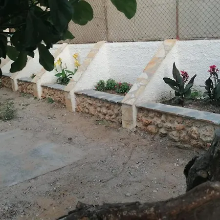 Tota's Family House, 4 Min Walk To The Levendokhórion